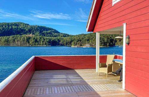 Kvinnherad Apartment | 4 bedroom accommodation in Husnes