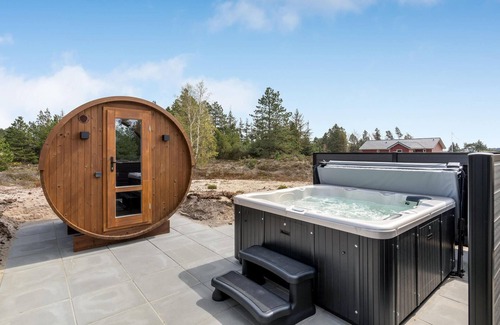 Sønderstrand House | 4 bedroom awesome home in Rømø