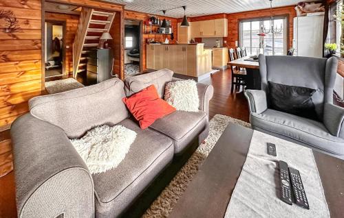 Valle House | 4 Bedroom Awesome Home In Rysstad