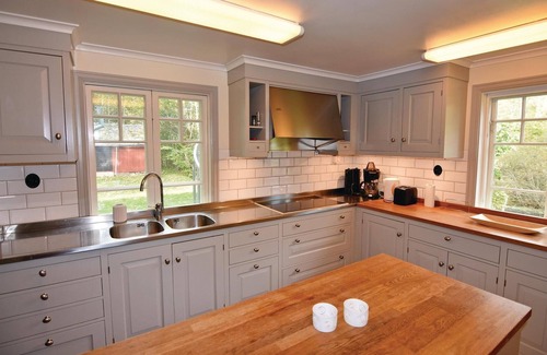 Annolfsbyn House | 4 bedroom awesome home in Mellerud