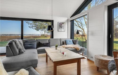 Boeslum House | 4 Bedroom Cozy Home In Juelsminde