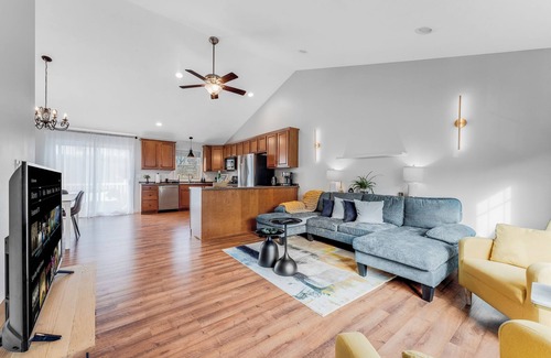 Cheat Lake House | 4-Bedroom Family-Friendly Home in Morgantown, WV Near Cheat Lake