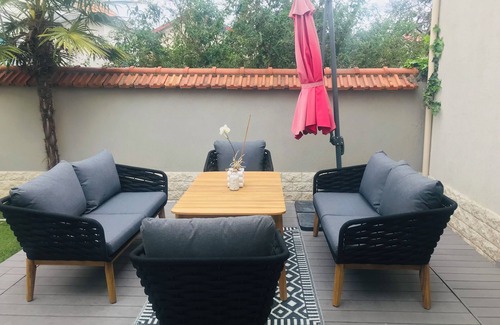 Adamville House | 4 Bedroom Private vacation home in Saint-Maur-des-Fossés