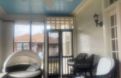 Broadmoor House | 4 Bedroom Gem And All Dat Jazz!!!