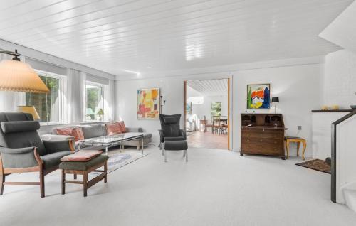 Varde House | 4 Bedroom Gorgeous Home In Varde