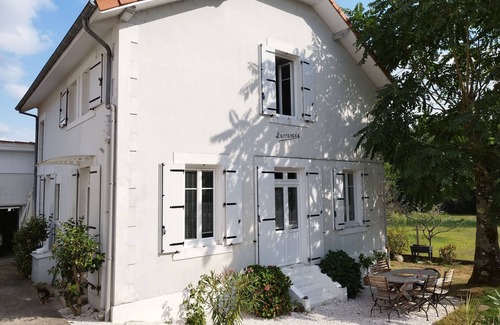 Onesse-et-Laharie Villa | 4-bedroom house with swimming pool. Nearby Mimizan and Contis plage