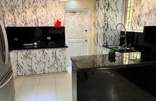 Viejo Arroyo Hondo House | 4-bedroom house in beautiful Santo Domingo with picuzzi, WiFi, Live the dream