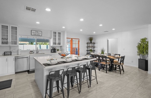 Scottsdale Country Acres House | 4-bedroom house in brilliant Scottsdale with AC, WiFi, 5mins Fashion Square mall