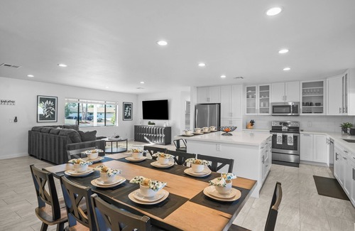 Scottsdale Country Acres House | 4-bedroom house in brilliant Scottsdale with AC, WiFi, 5mins Fashion Square mall