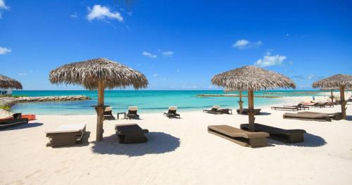 Palm Cay Villa | 4-bedroom house in delightful Palm Cay
