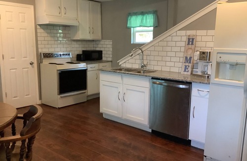Lake Whitney House | 4-bedroom house in charming Whitney with WiFi, AC. Book now