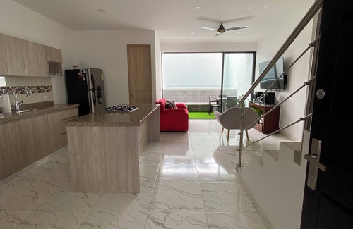 Girardot House | 4-bedroom house in Colombia, Girardot city, with WiFi, Pool and parking.
