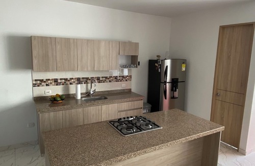 Girardot House | 4-bedroom house in Colombia, Girardot city, with WiFi, Pool and parking.