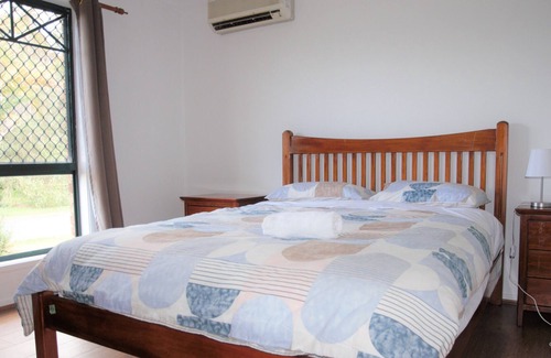 Runcorn House | 4 bedroom house in Runcorn