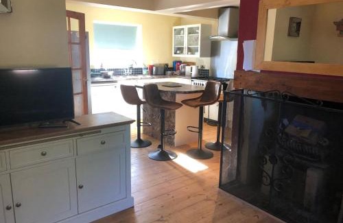 Silverstone House | 4 bedroom house walking distance to Silverstone C