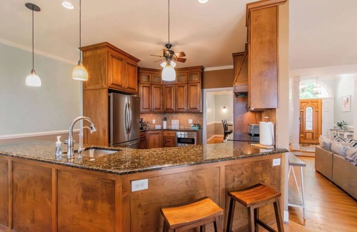 Lake Murray of Richland House | 4 bedroom Lake front house 5 mins from liberty with private ramp and dock!
