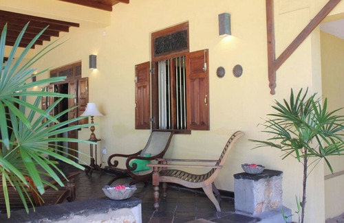 Kathaluwa Villa | 4 bedroom Luxury Beach Front Villa. Private Pool. Fully staffed. Stunning Views,