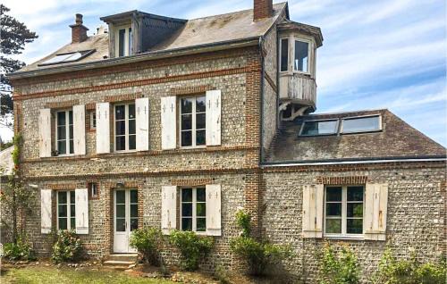 Etretat House | 4 Bedroom Nice Home In Étretat