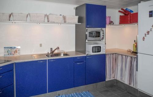 Skygge House | 4 Bedroom Nice Home In Ejstrupholm