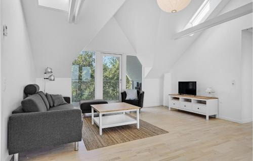 Knebel House | 4 Bedroom Nice Home In Knebel
