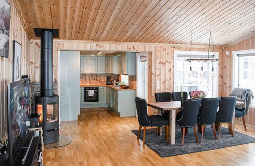 Engerdal House | 4 bedroom nice home in Engerdal