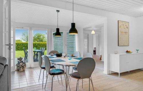 Frolunde House | 4 Bedroom Nice Home In Slagelse
