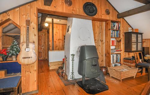 Tived House | 4 Bedroom Nice Home In Tived