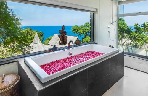 Cherngtalay Villa | 4 Bedroom Ocean view Villa in Surin - Villa 4235