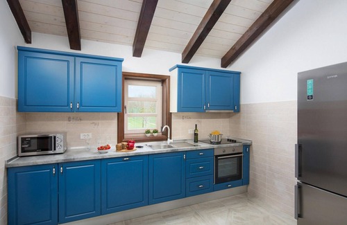 Labin House | 4 bedroom pet friendly home in Snasici