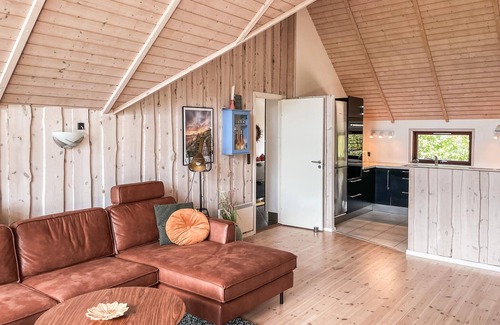 Ristinge House | 4 bedroom stunning home in Humble