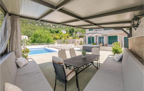 Tucepi House | 4 Bedroom Stunning Home In Tucepi