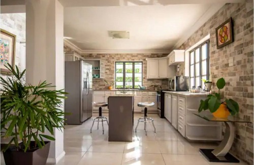Mango Walk House | 4 bedroom Villa with Ocean View MBJ Airport