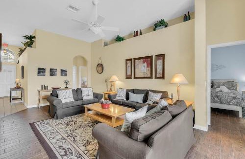 Calabay Parc Villa | 4 bedrooms pool home close to Disney Calabay