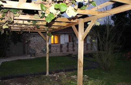 Touquin House | 4 Bedrooms Private Vacation Home In Touquin