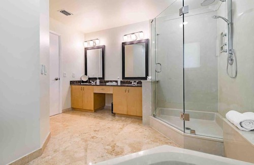 Jog Road House | 4 BR 3.5 w/pool. Near Delray Beach and Wellington