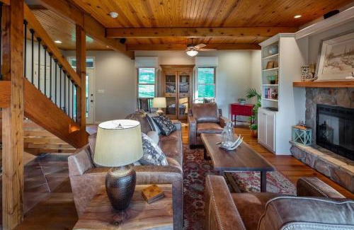 Camdenton House | 4 BR Home on the 17th Green at Old Kinderhook