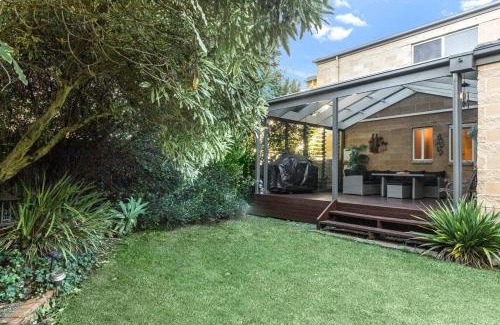 Warrnambool House | 4 BR house near beach sleeps 9