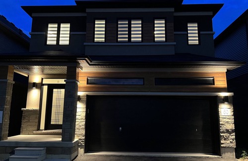 County of Brant House | ★4 BR Modern Detached House in Paris, Brant