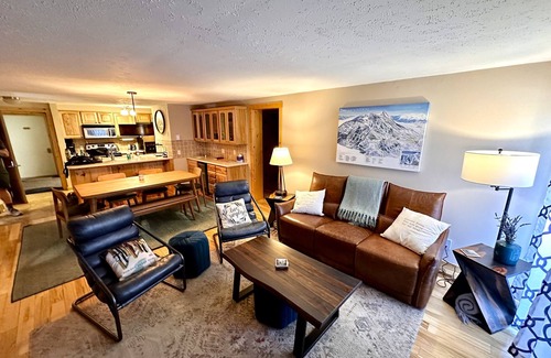 Crested Butte Condo | 4 BR Mountain Side Condo with Heated Pool and Hot Tub! Sleeps 9