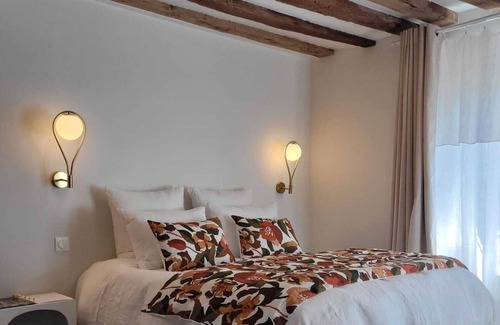 Sens Bed & Breakfast | 4 Charming Suites & downtown