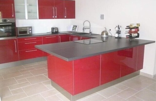 Prayssac Apartment | 4* Gite Apartment with suberb heated pool & fantastic views