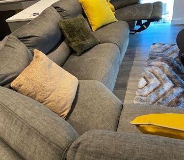 Greenwich Apartment | 4 Guests - PetOK - Parking - 35min Central London