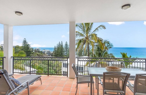 Sunshine Beach Apartment | 4 Hilltop Villas - Enjoy Ocean Views From The Heart Of The Village