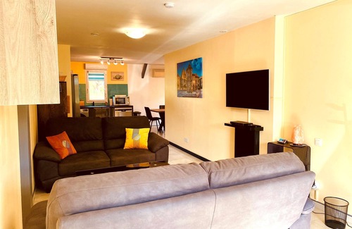 Capdrot House | 4* Holiday Home with Aircon and Private Heated Salt 10x4 Pool - 40 Mins Bergerac