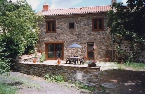 Saint-Etienne-sur-Blesle House | 4* located in small village in Auvergne in the middle of the country