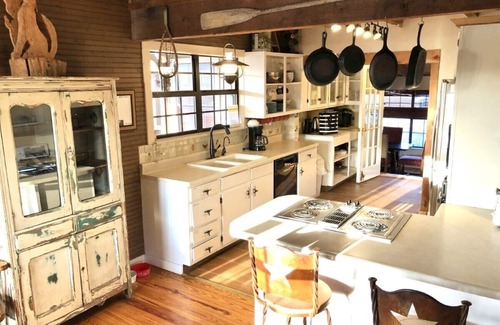 Uvalde House | 4 Maples on the Frio, Riverfront, Wi-Fi, @ Frio River Vacation Rentals