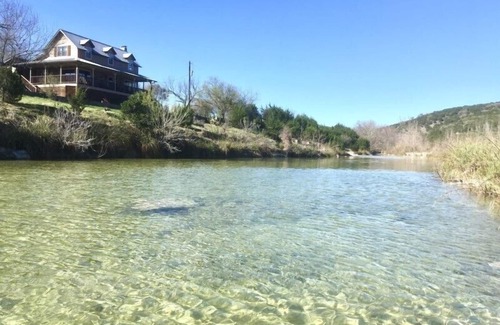 Uvalde House | 4 Maples on the Frio, Riverfront, Wi-Fi, @ Frio River Vacation Rentals