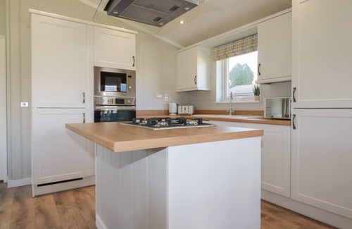 Dobwalls Cottage | 4 Meadow Retreat