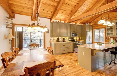 Upper Kingsbury House | 4 Mi to Beach: Lake Tahoe Mountain Retreat!