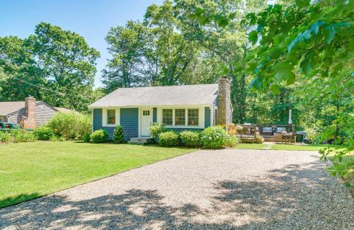 East Falmouth House | 4 Mi to Bristol Beach Cottage with Pond and Deck